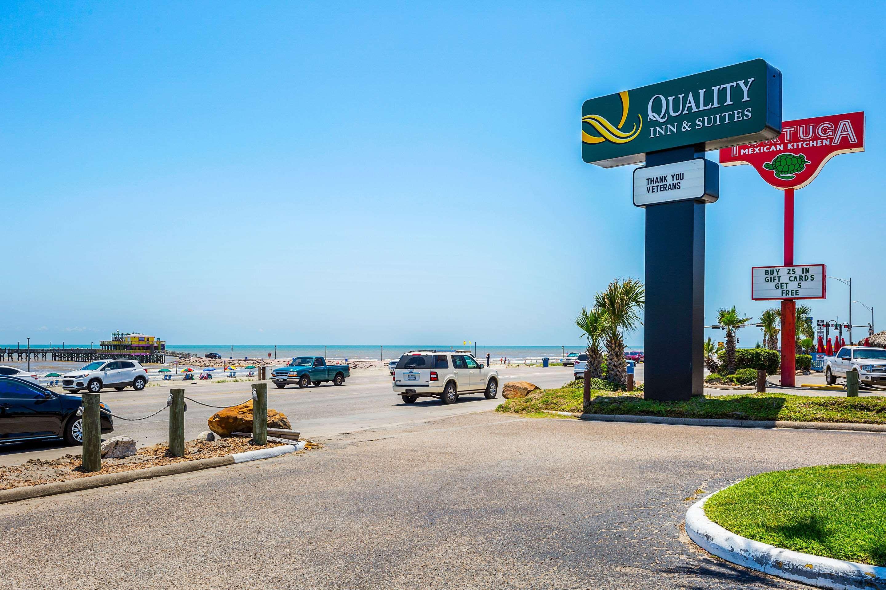Quality Inn & Suites Galveston - Beachfront Экстерьер фото