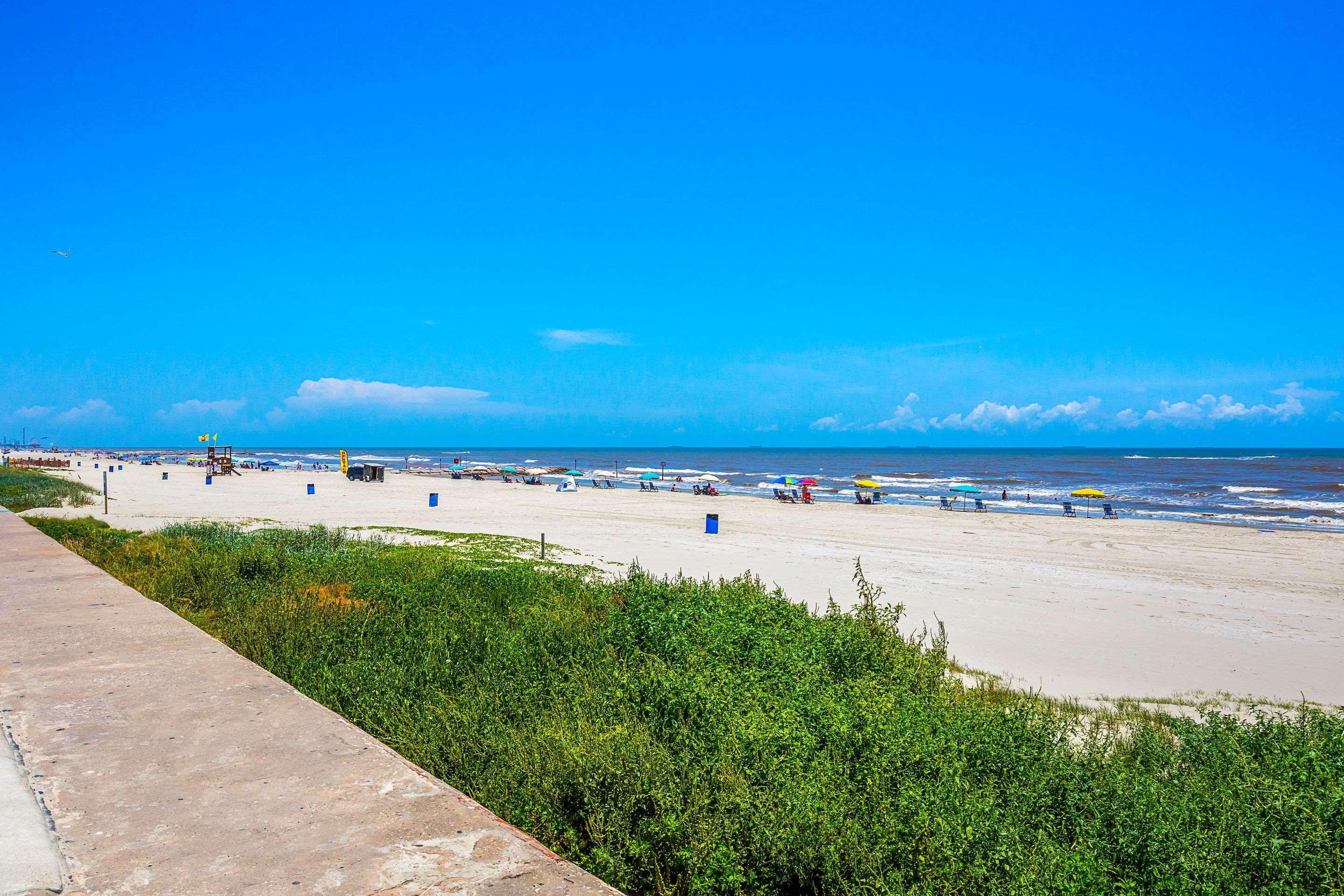 Quality Inn & Suites Galveston - Beachfront Экстерьер фото