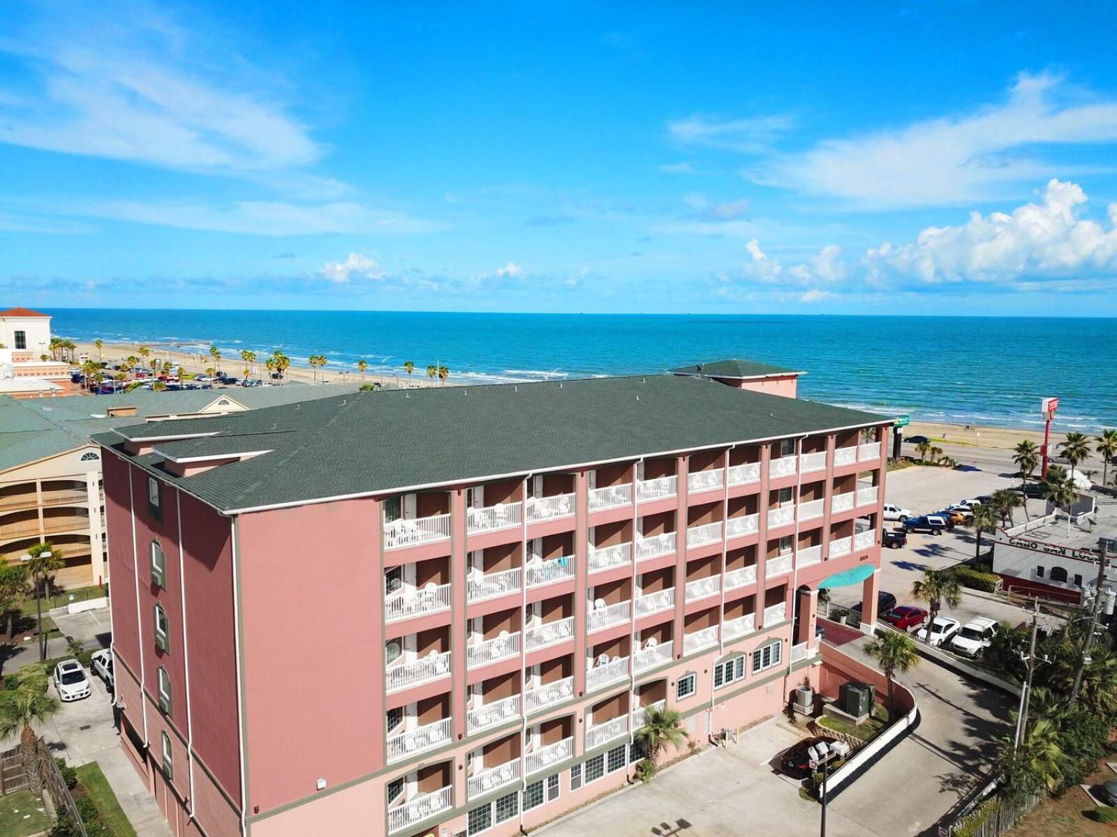 Quality Inn & Suites Galveston - Beachfront Экстерьер фото